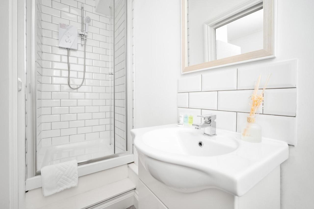 Beautiful Waterside Apartment - Parking - Perry Barr - Top Rated Birmingham Esterno foto