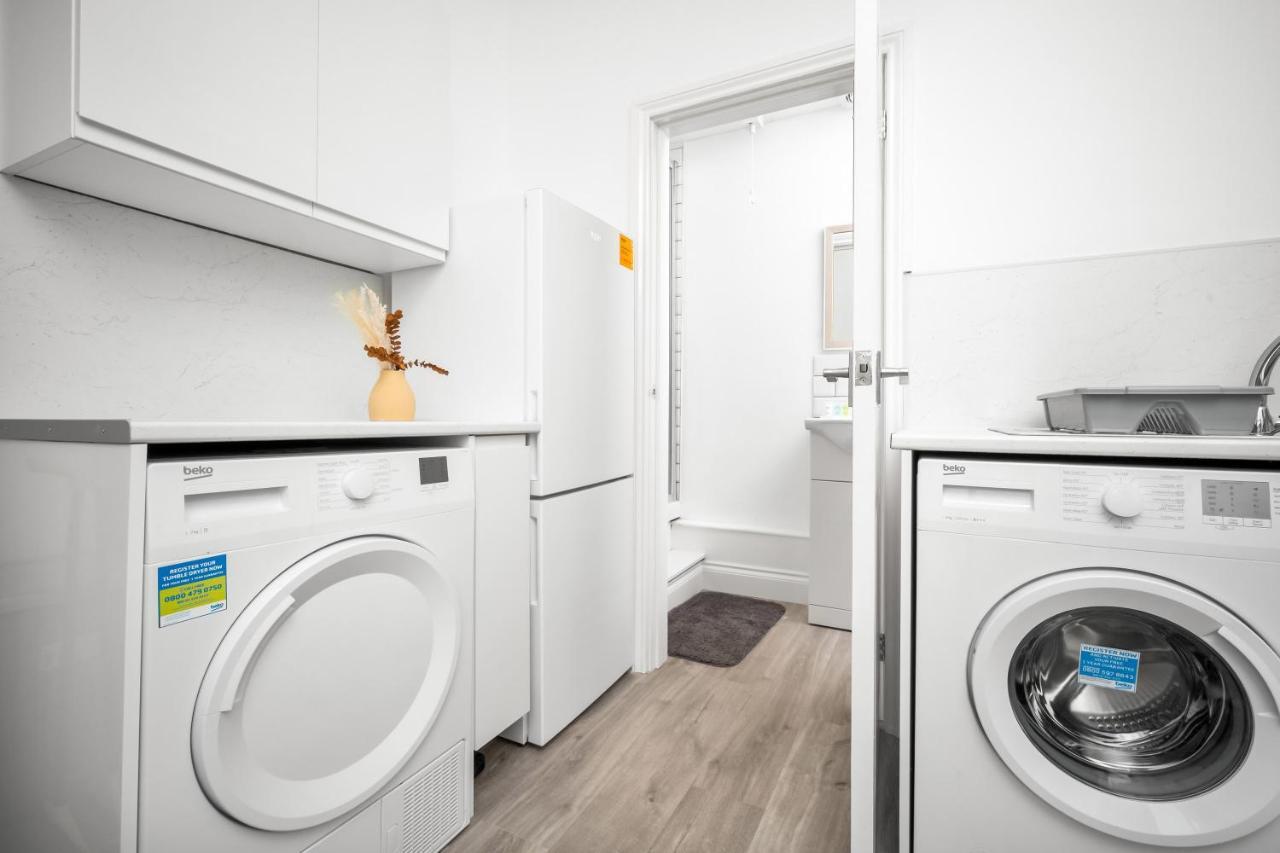 Beautiful Waterside Apartment - Parking - Perry Barr - Top Rated Birmingham Esterno foto