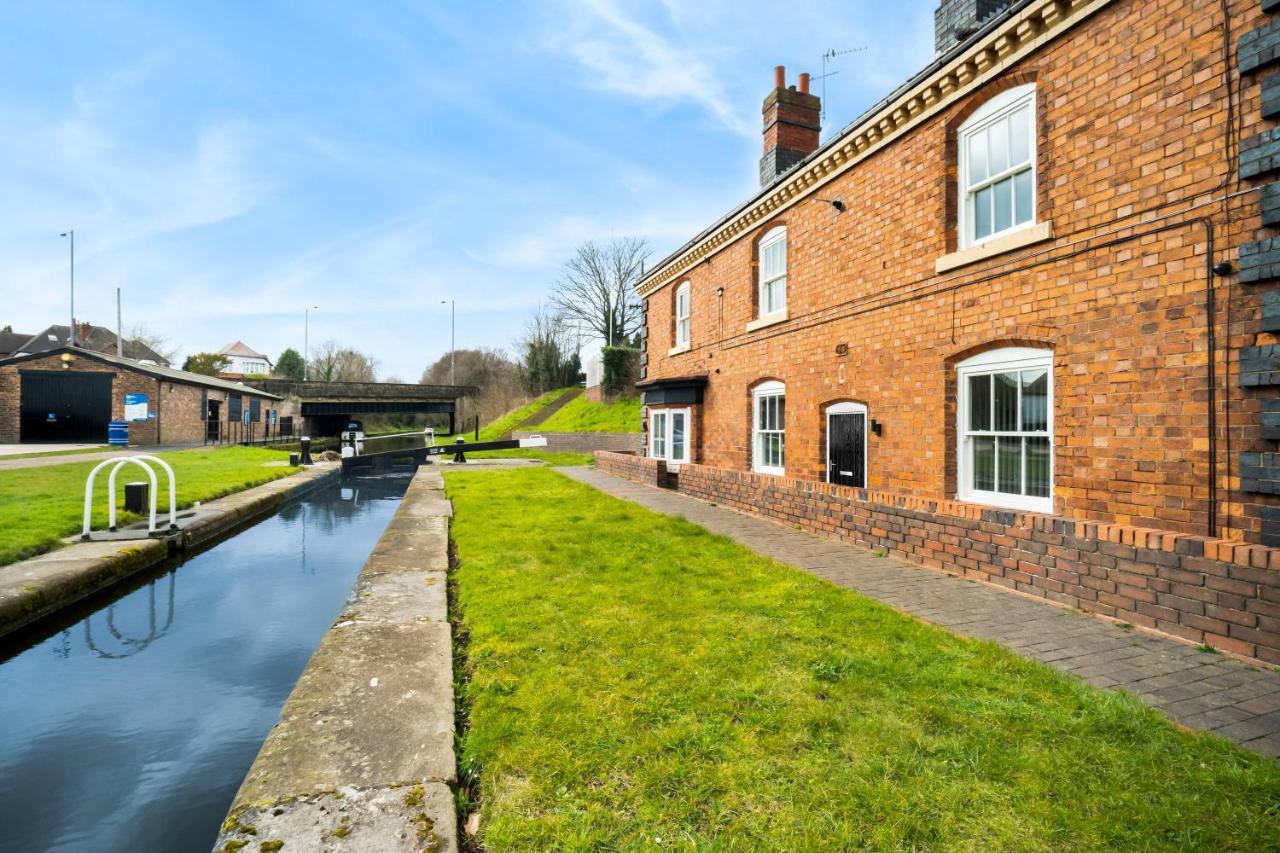 Beautiful Waterside Apartment - Parking - Perry Barr - Top Rated Birmingham Esterno foto